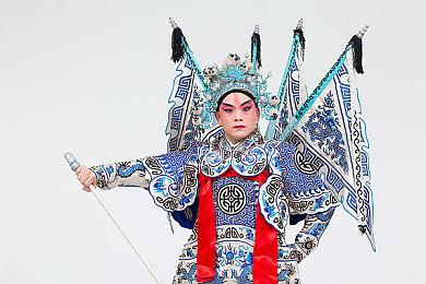 跨次元互动电影《觉醒危机》公布预告片 